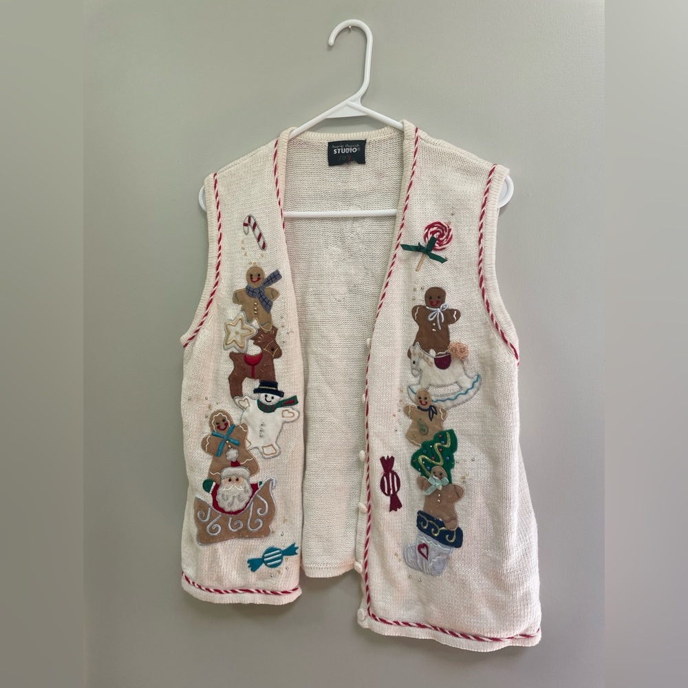 Design Originals Studio Joy Tacky Christmas Vest
